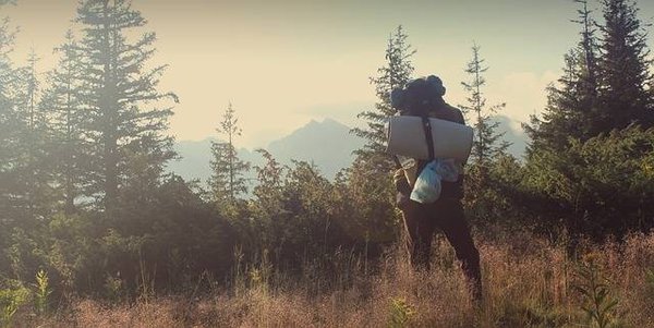 Camping itinérant pour les débutants : les erreurs à éviter et les conseils à suivre pour une expérience réussie